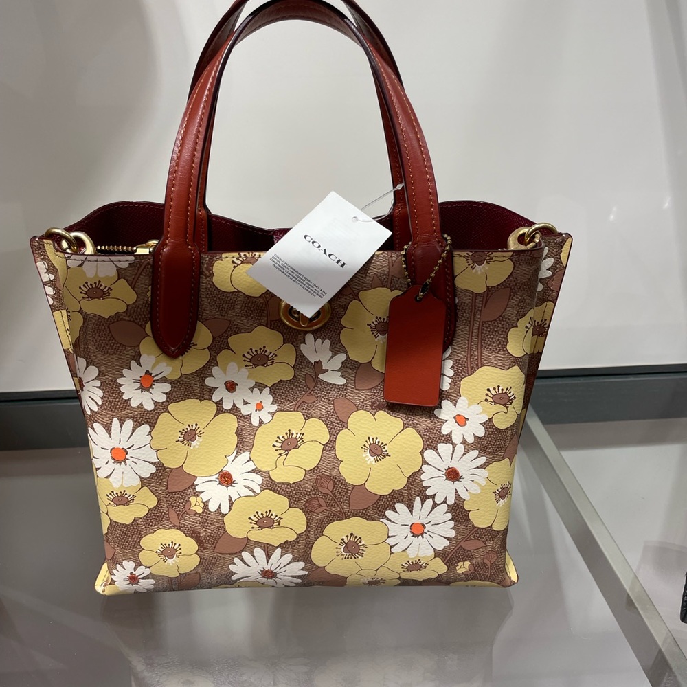 Coach bag new with tags! Very cute!